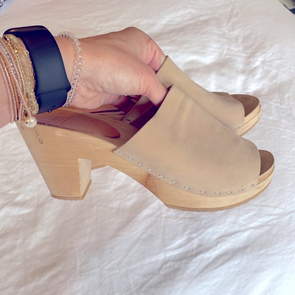 Bryr Hand-made Block Heel Clog Slides